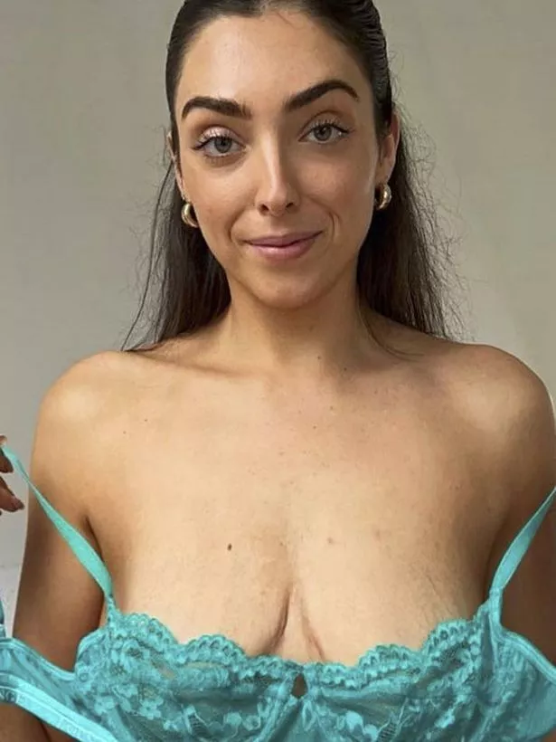 derrick downes recommends natural pretty tits pic
