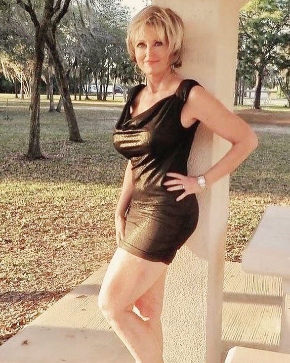 thick cougar pov - voyeur h ouse wap pmv
