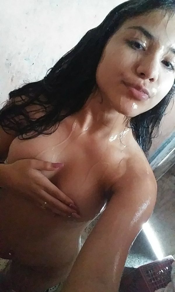 dennis montag recommends colegialas reales xxx bipasha saha add colegialas reales xxx photo